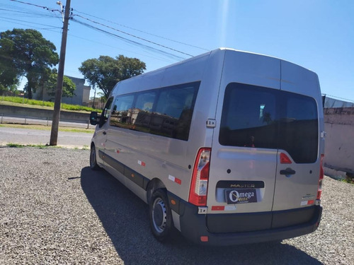 Imagem 4 de 10 de Renault Master 2018 2.3 Executive L3h2 16l 5p