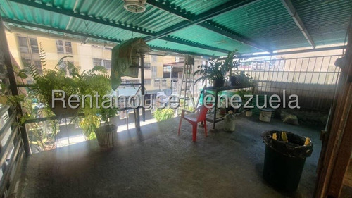 Te Lo Tengo Casa En Venta En Parr. Santa Teresa 25-8305 Mar