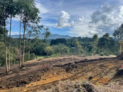 Lote y casalote en venta