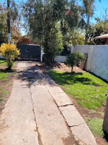 Casa En Venta De 2d- 1b En La Florida