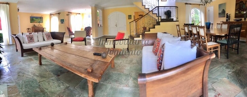 Venta Casa 4 Dormitorios Y Servicio Barrio Lugano - Ref: 1005
