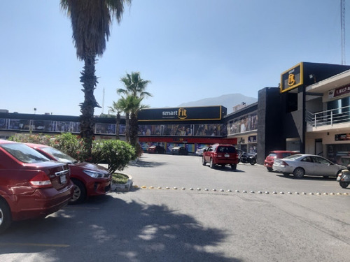 Imagen 1 de 9 de Local Plaza Comercial En Renta, Guadalupe, Nuevo León