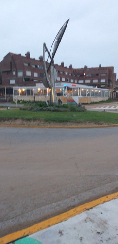 Imagen 3 de 17 de Av Del Mar Y Av Bunge Frente Playa