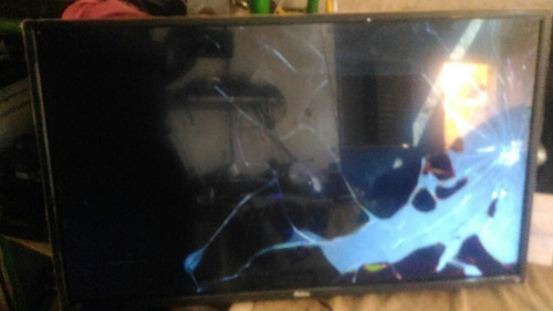 Imagem 1 de 3 de Tv Philco Ph32b51dsgwa Led (leia A Descrição)