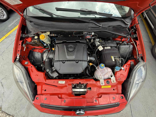Fiat Punto 1.8 SPORTING 16V FLEX 4P MANUAL