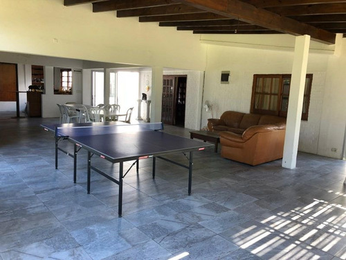 Chacra De 6 Suites, Piscina, Parrillero Y Hermosas Vistas !!