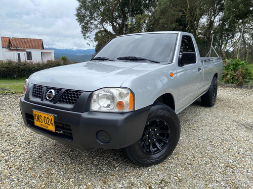 Nissan Np300 Frontier 4x2 Cabina Sencilla Camioneta | TuCarro