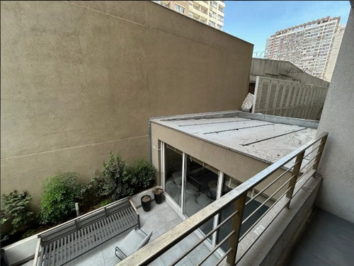 Venta - 1 Dorm. + 1 Baño; Metro Santa Isabel; Lira 570;codjc