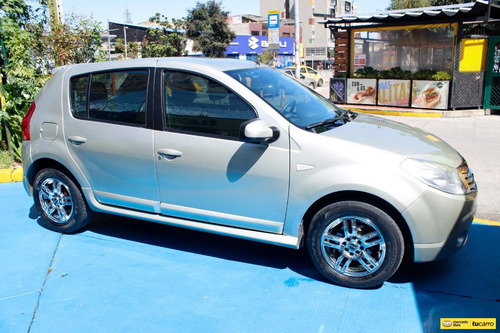 Imagen 4 de 25 de Renault Sandero