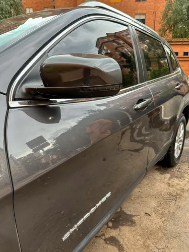 Jeep Cherokee 3.2 Longitude Plus