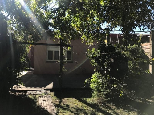 Imagen 7 de 14 de Casa Americana En Venta- 3 Ambientes Con Excelente Fondo- Zona Ituzaingo Norte- Permuta