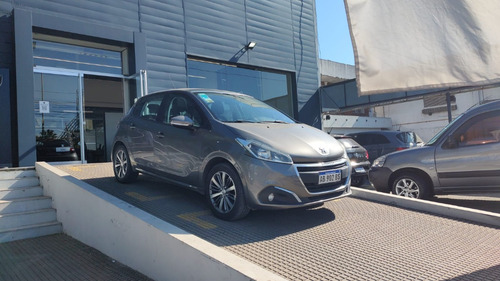 Peugeot 208 1.6 Allure