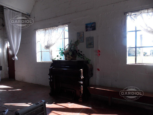 Venta De Galpón En La Estanzuela. Colonia