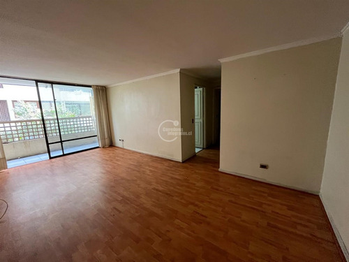 Departamento En Arriendo De 2 Dorm. En Las Condes