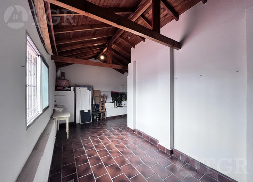 Casa 5 Ambientes En Avellaneda - Piñeyro-