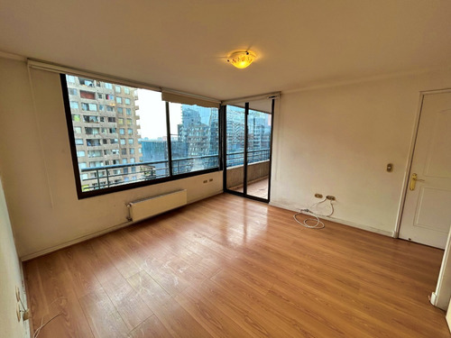 Dpto. Piso 17 De 1 Dorm 1 Baño + Terraza + Bodega - Catedral