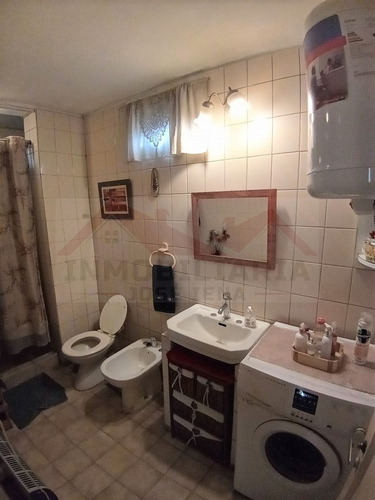 Casa 3 Dorm. Amueblada. Con Amplio Patio. En Venta - Calle 121 E/ 60 Y 62 - General Belgrano. Acepta Permuta Por Propiedad En Banfield, Lanus O Lomas De Zamora.
