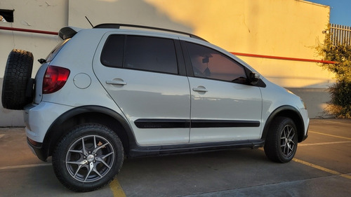 Imagen 6 de 17 de Volkswagen Crossfox 2014 1.6 Comfortline Ll Alt