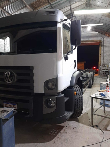 Imagem 1 de 6 de Volkswagen Costelation 24.250