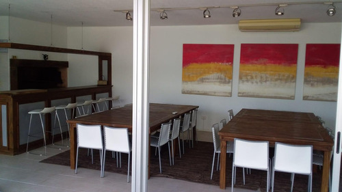 Imagen 11 de 13 de Apartamento Parada 18 De La Mansa Con Vista Al Mar, Excelente Ubicacion