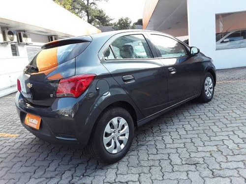 Imagem 4 de 9 de Chevrolet Onix 1.0 Mpfi Lt 8v Flex 4p Manual