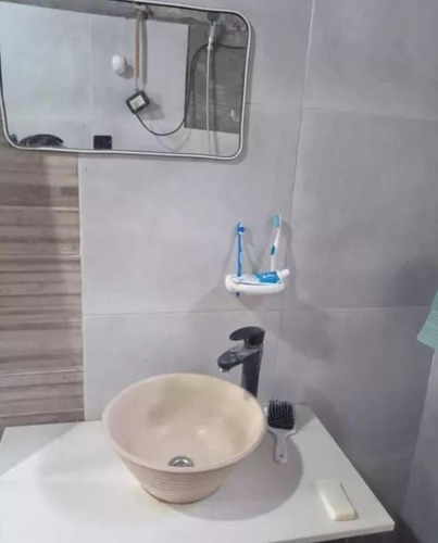Casa En Venta - 2 Dormitorios 1 Baño - Cochera - 120mts2 - Rafael Castillo