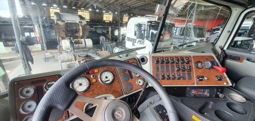 Navistar 9800i 6x4 Automático