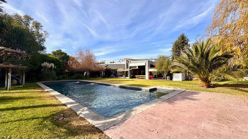 Casa De Ensueño En Algarrobal Ii