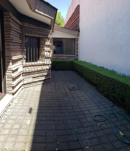 En Exclusiva!! Excelente Casa A La Venta De Un Solo Nivel !