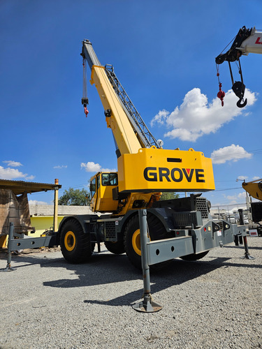 Grúa Todo Terreno 2005 Grove Rt700e Capacidad 60 Ton