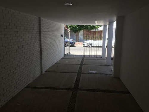 Imagen 6 de 12 de Casa Sola En Venta Palmas San Isidro