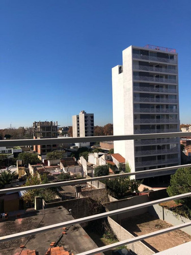 Imagen 8 de 15 de Dpto 2 Ambientes Con Parrilla