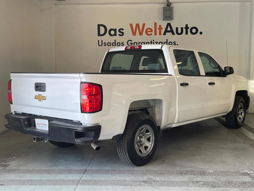 Imagen 2 de 15 de Chevrolet Silverado 2017 5.4 2500 Doble Cabina Ls 4x2 At