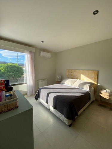 Imagen 18 de 27 de Venta Casa B° Palmares Valley