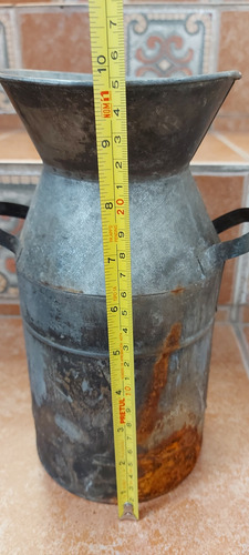 Antiguo Bote O Cantara De Leche Latón 25cm Altura Oxidado (Usado)