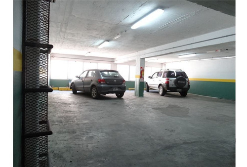 Imagen 13 de 30 de Edificio Corporativo / 7 Años / 5 Pisos