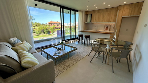 Apartamento En Venta De 1 Dormitorio En Playa Brava Punta Del Este