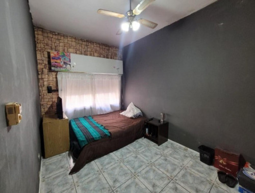 Ph En Venta - 4 Dormitorios 2 Baños - Villa Lynch