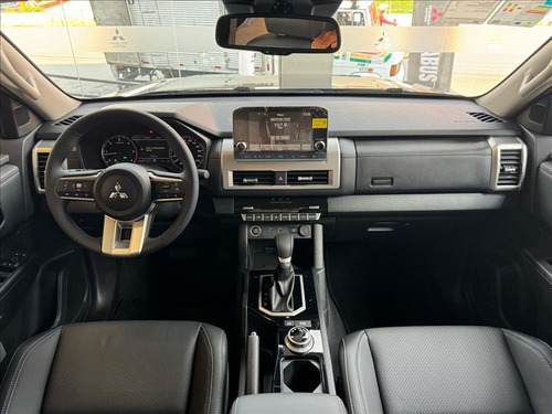 Mitsubishi Triton 2.4 Biturbo cd Hpe-s 4x4