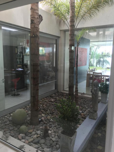 Casa En Venta En Barrio Santa Barbara, Tigre