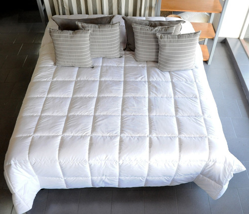 Imagen 2 de 4 de Edredon Acolchado King Size Excelente Calidad Efecto Duvet