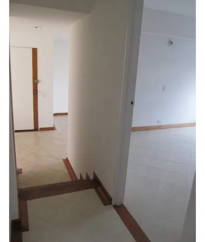 Rhbr-12333 (apto) Piso 3 (laureles)