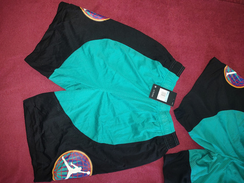 Shorts Jordan Legacy (Usado)