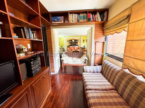 Venta De Amplio Apartamento En Los Dos Caminos Mls #25-4853