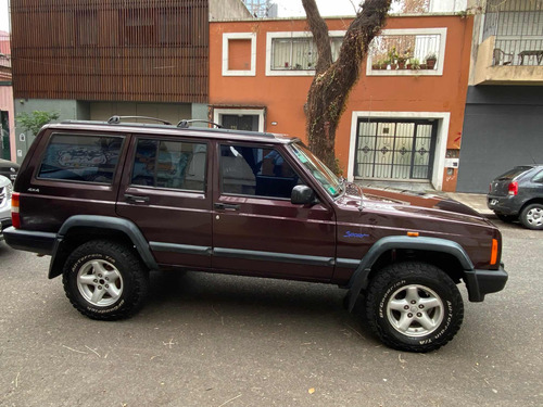 Jeep Cherokee 4.0 Sport