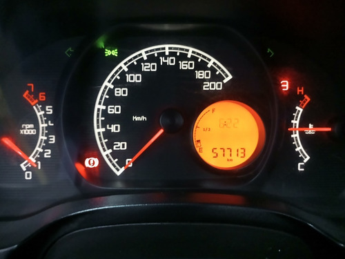 Imagem 10 de 11 de Fiat Strada Cs 1.4 Flex