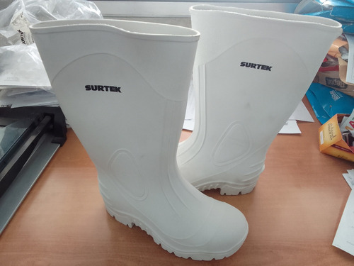 Botas Sanitarias, Medida: 6  Talle 39  137559