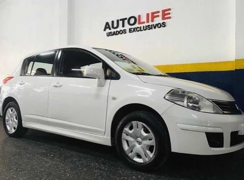 Imagen 4 de 9 de Nissan Tiida 2013 1.8 Visia 5 P