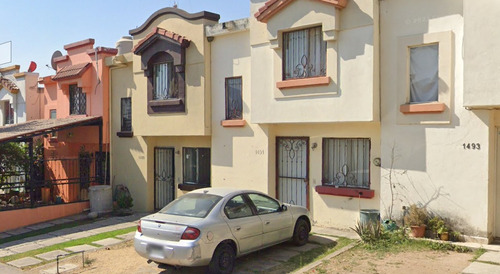 Casa En Venta En Tecolutla, Paseo De Santiago, Tonala, Jal. Mg*