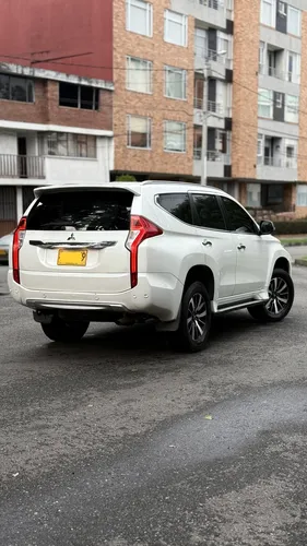 Mitsubishi montero sport 3.0 4Wd At